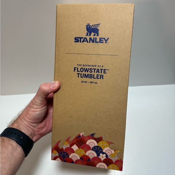 Stanley Cup Lunar New Year LIMITED EDITION Red Dragon Tumbler Flowstate 30oz - Picture 6 of 8